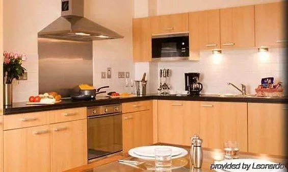 Marlin Apartments London Bridge - Empire Square 4*,  United Kingdom