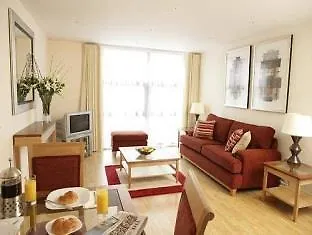 Marlin Apartments London Bridge - Empire Square 4*,  United Kingdom
